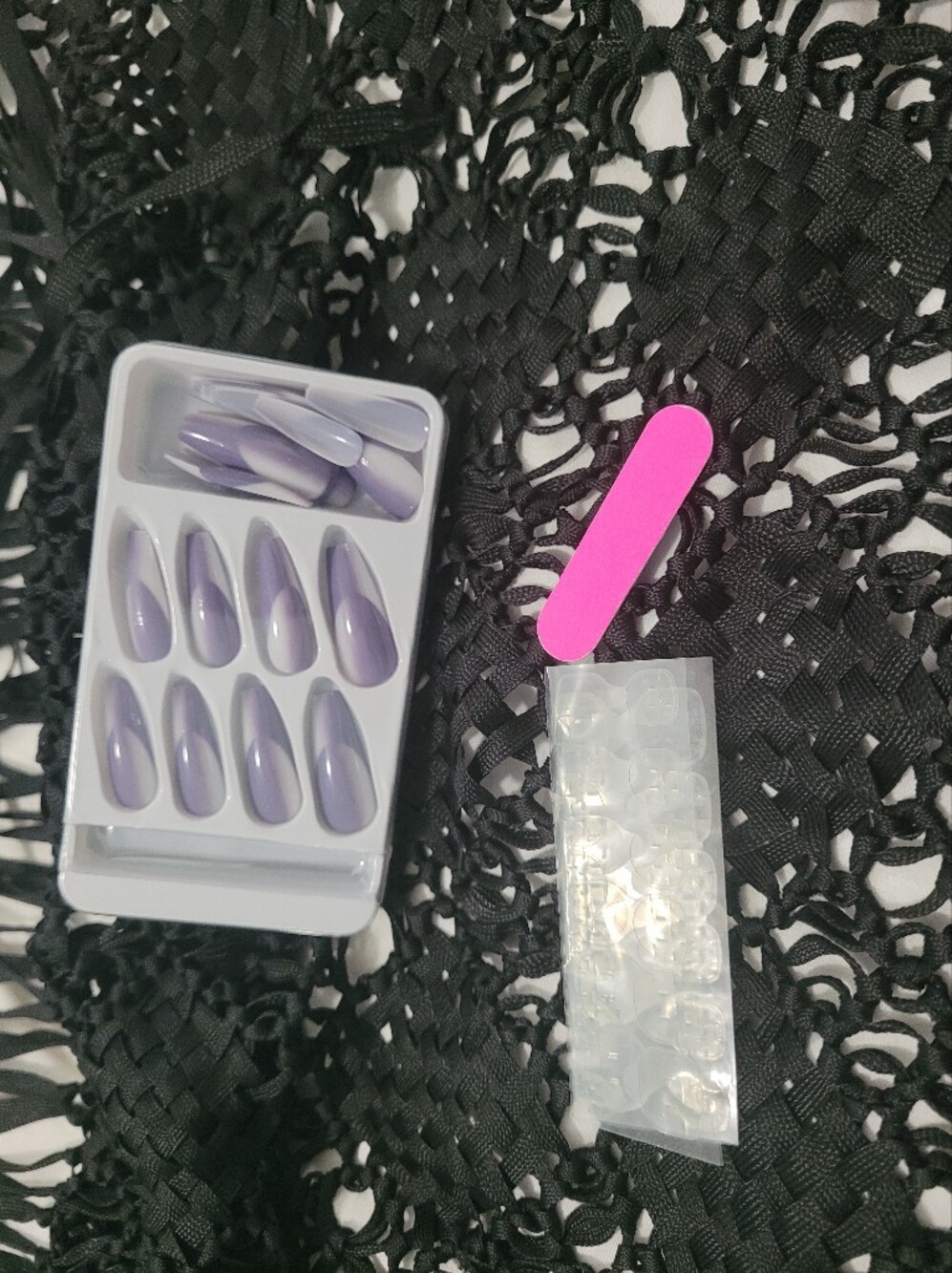 & Other Stories Lavender Ombre Press-On Nail Set